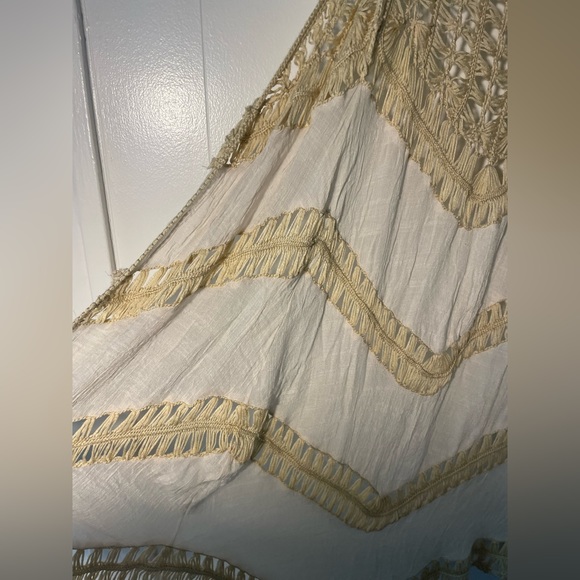 Umgee Crochet Fringe Cream and Tan Open Vest (S) - Picture 6 of 8
